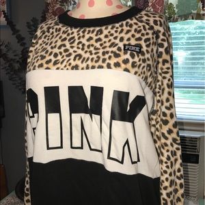 COPY - VS PINK LEOPARD RARE SWEATSHIRT SIZE SMALL